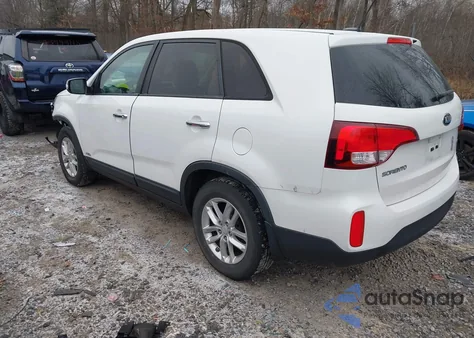 2015 Kia Sorento Lx z USA, uszkodzony, nr VIN 5XYKTCA61FG650057